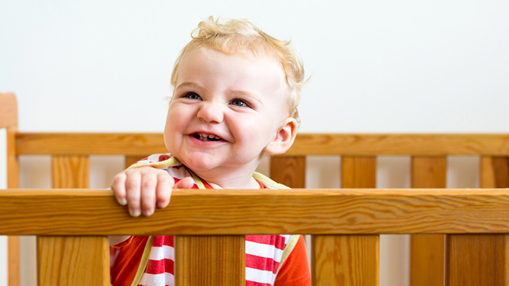 10-month-old sleep schedule baby in crib