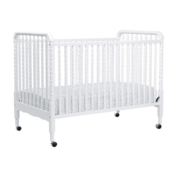 DaVinci Jenny Lind 3-in-1 Convertible Crib in white