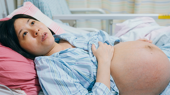 getting an epidural for labor pain