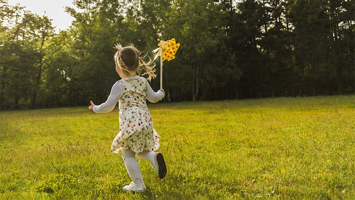 lyme disease in children, toddler in a meadow