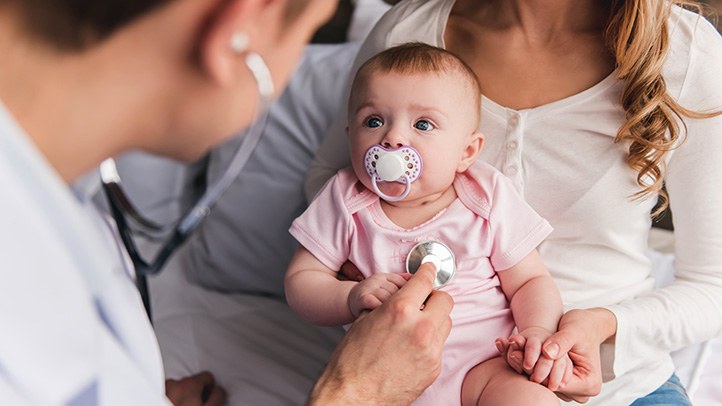 DTaP vaccine, baby at doctor's with mom