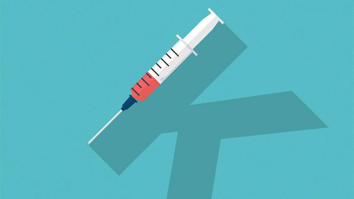 newborn receiving vitamin k injection